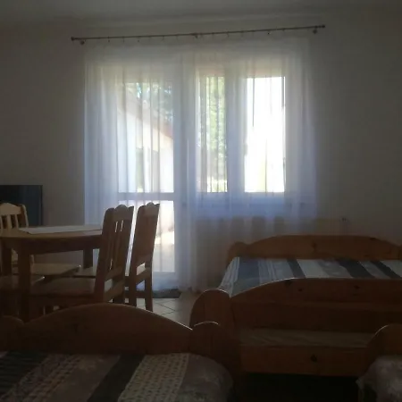 民宿 Pod Roza Ledzin